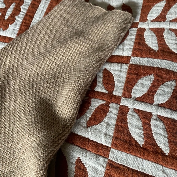 The Reset fab funnel sweater - Picture 4 of 5